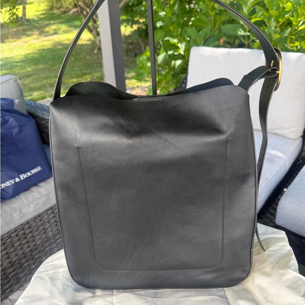 Banana Republic leather tote - Picture 3 of 11